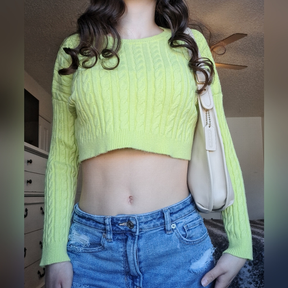 Forever 21 Bright Yellow Green Cable Knit Sweater Size Small